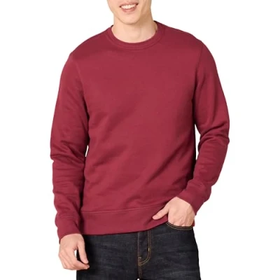 Abbildung von Amazon Essentials Herren Fleece Sweatshirt mit Rundhalsausschnitt (erhältlich in Big &amp; Tall), Rot, M