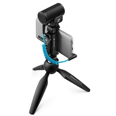 Abbildung von Sennheiser MKE 200 + Mobilgeräte Set Kamera Direktmikrofon mit Smartphone Klemme und Manfrotto PIXI Mini Stativ (509256)