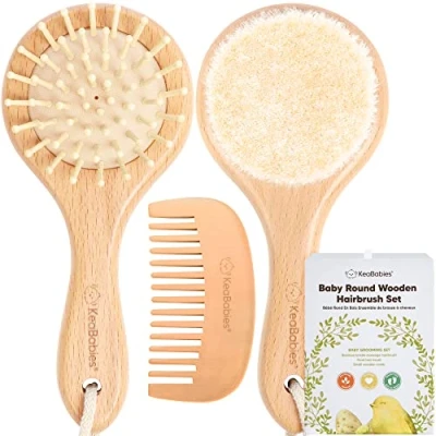 Abbildung von Baby Haarbürste &amp; Kamm Set Bürste mit weichen Ziegenborsten, Holz Babyhaarbürsten und Babykamm Set, Babybürste Neugeborene, Kleinkind, Säuglings Haarbürste, Wiegenkappe (Walnut)