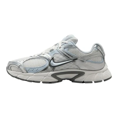Abbildung von Nike V5 RNR (Damen) Schuh, Summit White/Smoke Grey Blue Tint, 40 EU