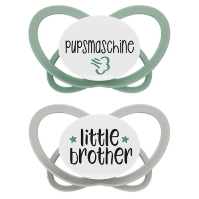 Abbildung von NIP Butterfly: Haut &amp; zahnfreundlicher Schnuller, flacher Sauger, weich flexibel, Scheibe extra leicht luftdurchlässig, BPA frei, nachhaltig, mit Box, 16 32 Monate, Pupsmaschine/Little brother