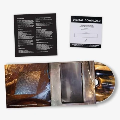 Abbildung von Metallic Life Review