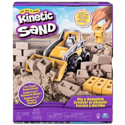 Abbildung von Kinetic Sand Baustellen Set mit 454 g magischem in Naturbraun, Bagger und Werkzeugen für kreatives Indoor Sandspiel, Kinder ab 3 Jahren