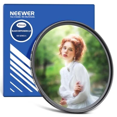 Abbildung von NEEWER 49mm Schwarz Diffusion 1/4 Filter Nebel Dreamy Soft Cinematic Effect Ultra Slim Wasserabweisend Kratzfestes Optisches Glas Mehrere Nano Beschichtungen für Video/Vlog/Portrait Fotografie