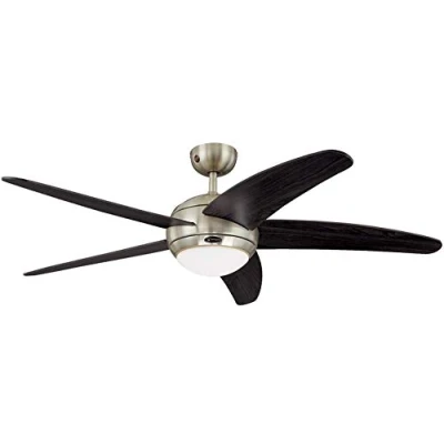Abbildung von Westinghouse Lighting 132 cm Deckenventilator Bendan 72557 mit Einzelleuchte und fünf Flügeln, Ausführung in seidenmattem Chrom Opalmilchglas [Energieklasse G]