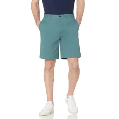 Abbildung von Amazon Essentials Herren Klassisch Geschnittene Chinoshorts, 23 cm, Salbeigrün, 33W