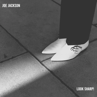 Abbildung von Look Sharp!