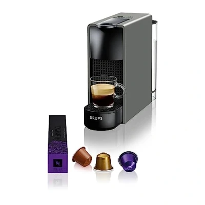 Abbildung von Nespresso Krups XN110BRD Essenza Mini Kaffeekapselmaschine 0,6 L 19 bar Energiesparmodus grau Energieklasse A