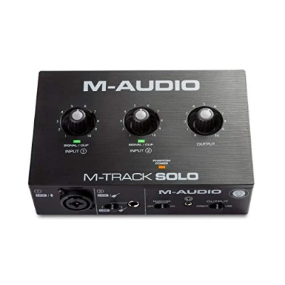 Abbildung von M Audio Track Solo USB Interface für Aufnahmen, Streaming und Podcasting, mit XLR , Line DI Eingängen, inklusive Softwarepaket