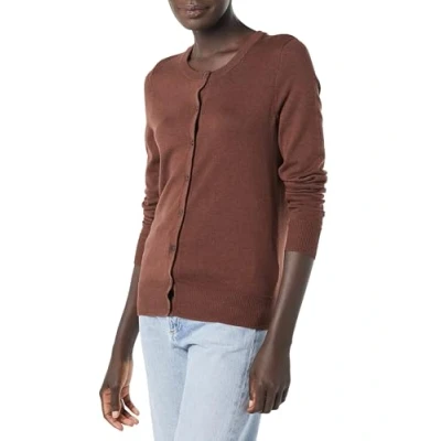 Abbildung von Amazon Essentials Damen Leichte Rundhalsstrickjacke (Erhältlich In Übergröße), Dunkles Kastanienbraun Meliert, L
