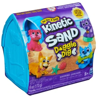 Abbildung von Kinetic Sand Hunde Häuschen mit 170 g magischem Strandsand, 1 Hundefigur und Accessoires für kreativen Indoor Sandspielspaß, Kinder ab 3 Jahren