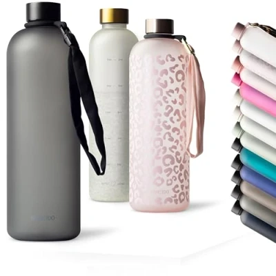 Abbildung von MAMEIDO Trinkflasche 1,5l &amp; 1l Kohlensäure geeignet, auslaufsichere mit Zeitmarkierung als Trinkerinnerung, Wasserflasche BPA frei für Sport (Carbon Grey, 1500ml)