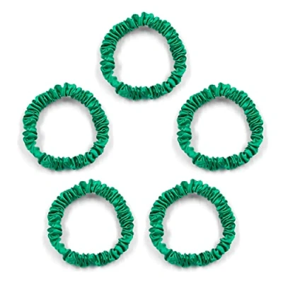Abbildung von Townssilk Silk Skinnie Haargummis, 100% reine Maulbeerseide, 22 Momme, Haarfreundlich, luxuris, elastisch, 5 Color green