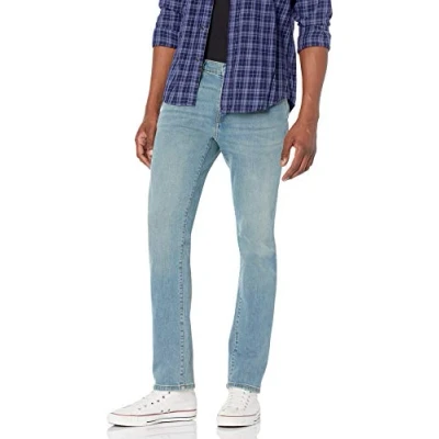 Abbildung von Amazon Essentials Herren Slim Fit Jeans, Hellblau Vintage, 30W / 28L