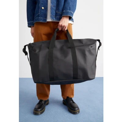Abbildung von Rains HILO Weekend BAG Unisex Weekender, Größe: One Size, Black