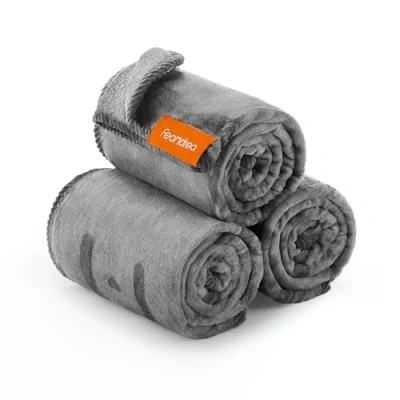 Abbildung von Feandrea Hundedecke, Katzendecke waschbar, 3er Set Haustier Decke, M, 102 x 73 cm, für Mini und kleine Hunde, Flanell, Schutzdecke Sofa, schiefergrau PPB013G01