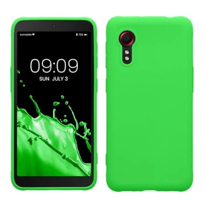 Abbildung von kwmobile Hülle kompatibel mit Samsung Galaxy Xcover 5 weiches TPU Silikon Case Cover geeignet für kabelloses Laden Neon Grün