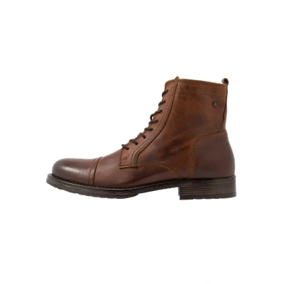 Abbildung von JACK &amp; JONES JFWRUSSEL LEATHER COGNAC 19