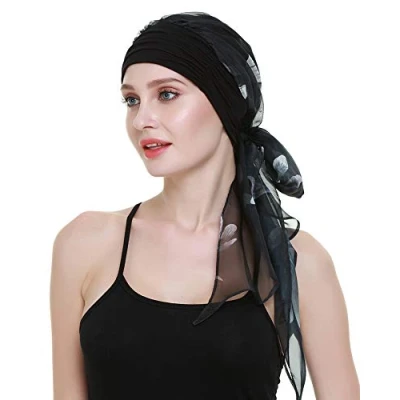 Abbildung von FocusCare Chemo mützen für Frauen Leichter Krebs schal weiblicher Kopf auf Lange Haare.