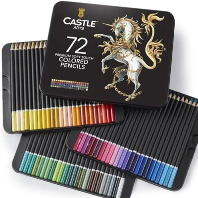 Abbildung von Castle Art Supplies 72 Buntstifte Set Hochwertige Farbminen mit weichem Kern für erfahrene Künstler, Profi und Farbkünstler Geschützt sortiert in einer Präsentationsbox aus Blech