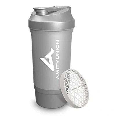 Abbildung von Protein Shaker 700 ml „FYRA“ auslaufsicher BPA frei mit Pulverfach &amp; Sieb und Skala für cremige Whey Shakes, Proteinshake, Eiweiß Becher Bcaa Gaming Booster in Silber