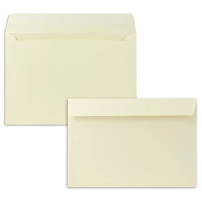 Abbildung von 25x Briefumschläge DIN C5 Vanille (Creme) 16,2 x 22,9 cm Haftklebung Edle Kuverts für große Einladungen und Karten zum Geburtstag oder Hochzeit