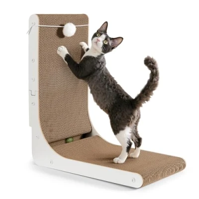 Abbildung von Gimars Hohe 47cm L förmige Kratzbrett Katze mit Ball, Vertikaler kratzpappe für Katzen, Langlebiges Katzenkratzbrett, Katzenspielzeug zum Schutz von Möbeln und Sofas，Holzfarbe