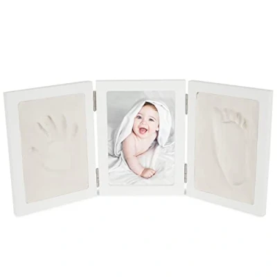 Abbildung von Bieco Set für Gipsabdruck Baby Hand und Fuß komplettes Abdruckset mit 3D Bilderrahmen aus Holz Bilder Rahmen Handabdruck Gibsabdruckset Hände Fußabdruck