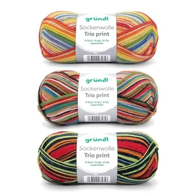 Abbildung von Gründl Sockenwolle Trio Strickset aus 3 x 100 g Sockengarn (75% Schurwolle (superwash), 25% Polyamid), + Anleitung, bunte streifen