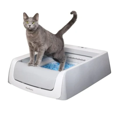 Abbildung von PetSafe ScoopFree selbstreinigende Katzentoilette Automatisches System mit Einwegschale und Kristallstreu, hygienisch, stark saugfähig staubdicht, 2. Generation, 51.8 x 18.1 71.1 cm