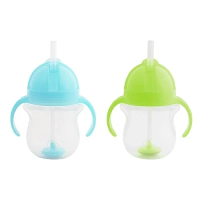 Abbildung von Munchkin Trinklernbecher mit Klick Verschluss, Trinkhalmflaschen Strohhalm, BPA frei, spülmaschinenfest 207 ml, 2er Set grün/blau