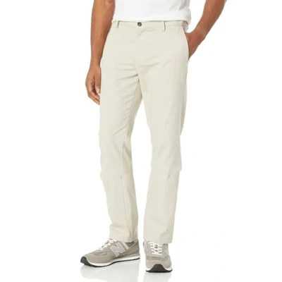 Abbildung von Amazon Essentials Herren Knitterfreie Flatfront Chinohose in schmaler Passform, Stone, 35W / 32L
