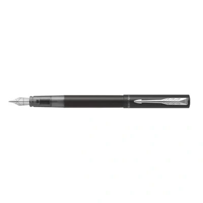 Abbildung von Parker Vector XL Füller Schwarze Metallic Lackierung auf Messing Füllfederhalter mit mittlerer Feder und blauer Nachfülltinte Geschenkbox