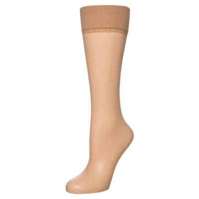 Abbildung von Falke Shelina 12 Denier Ultratransparent Shiny Kniestrümpfe, Damen, Größe: 39 42, Powder