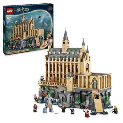Abbildung von LEGO Harry Potter Schloss Hogwarts: Die Große Halle, Zauberer Spielzeug zum Sammeln, mit 11 Minifiguren, darunter auch Hermine Granger, magisches Geschenk für Jungen und Mädchen 76435