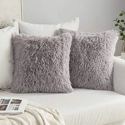 Abbildung von MIULEE Kunstfell Kissenbezüge, flauschig, weich, dekorativ, quadratisch, niedlich, Plüsch, für Wohnzimmer, Sofa, Schlafzimmer, 45 x cm, Grau, 2 Stück