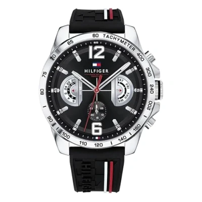 Abbildung von Tommy Hilfiger Multi Zifferblatt Quarz Uhr für Herren mit Schwarzes Silikonarmband 1791473