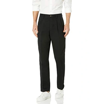 Abbildung von Amazon Essentials Herren Knitterfreie Chinohose mit klassischer Passform und Bügelfalte (erhältlich in Big &amp; Tall), Schwarz, 32W / 31L