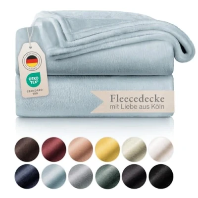 Abbildung von Blumtal Fleecedecke 270x230 cm Oeko TEX zertifizierte Kuscheldecke Wohndecke weiche Decke Couch als Wohn &amp; Flauschdecke Hellbau