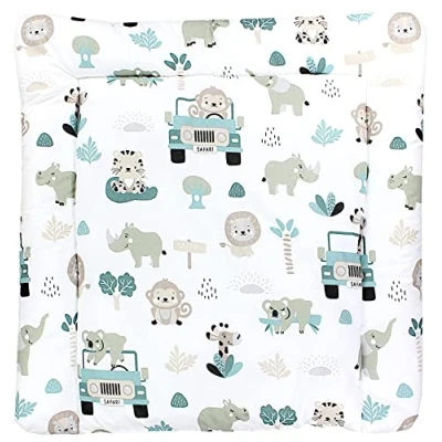 Abbildung von TupTam Baby Wickeltischauflage mit Baumwollbezug Gemustert, Farbe: Zoo Grün, Größe: 70 x 50 cm