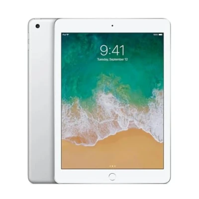 Abbildung von Apple iPad 9.7 (5. Gen) 128GB Wi Fi Silber (Generalüberholt)