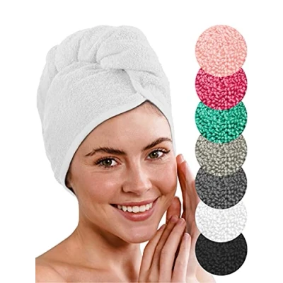 Abbildung von LAYNENBURG 2er Set Premium Haarturban mit Knopf aus 100% Baumwolle Haar Handtuch inkl. 8 Haargummis für Kurze und Lange Haare Turban ist schnelltrocknend saugstark (weiß)