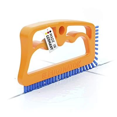 Abbildung von FUGINATOR® Fugenbürste Fugenreinigung in Bad, WC, Küche Reinigung von Wand und Bodenfliesen handliche Bürste für Fugen Fliesen Spaltreinigungsbürste Enge Zwischenräume (orange/blau)