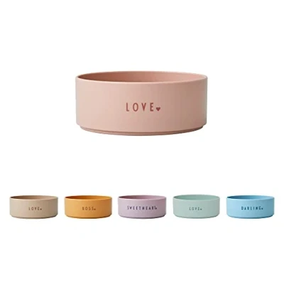 Abbildung von Design Letters Mini Lieblingsschale in Tritan für Baby und Kinder, Love (Nude) BPA frei &amp; BPS frei, Süße Wörter auf Vorder Rückseite gedruckt, Drop Safe, Spülmaschinenfest