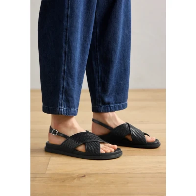 Abbildung von Geox Adelash Riemensandalette, Damen, Größe: 36, Black Schuhe