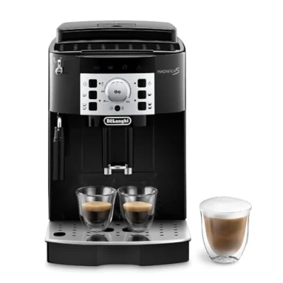 Abbildung von De&#039;Longhi Magnifica S ECAM 22.110.B Kaffeevollautomat mit Milchaufschäumdüse für Cappuccino, Espresso Direktwahltasten und Drehregler, 2 Tassen Funktion, 1,8 Liter Wassertank, Schwarz/Silber