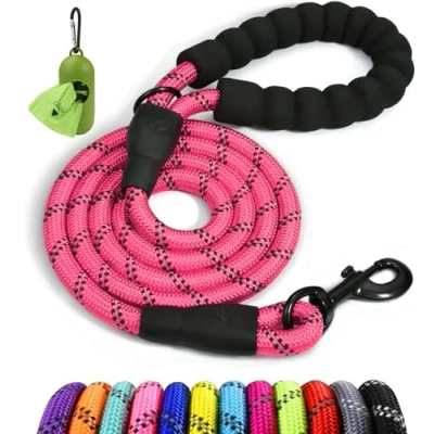 Abbildung von Taglory Hundeleine mit bequemen gepolsterten Griff, robuste zum Trainieren und Gassi gehen, 120x1.0cm Reflektierend Führleine aus weichem Nylon für mittelgroße Hunde, pink
