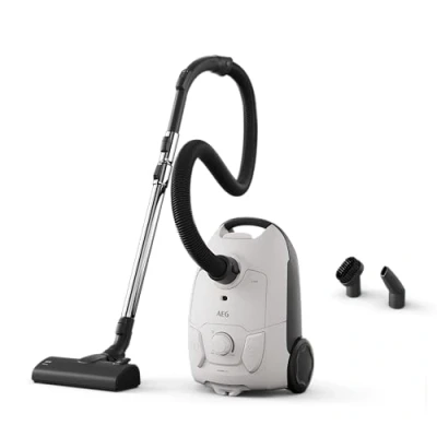 Abbildung von AEG CLEAN 5000 AB51C1SW Staubsauger mit Beutel / hohe Saugleistung 37 % Recyclingkunststoff AllFloor Bodendüse Klicksystem 2in1 Multifunktionsdüse 8,5 m Aktionsradius Hygiene Filter