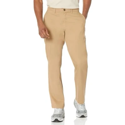 Abbildung von Amazon Essentials Herren Legere Stretch Chinohose mit klassischer Passform, Pilzbraun, 40W / 32L