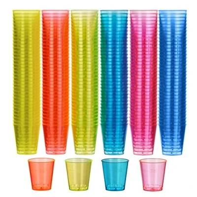 Abbildung von MATANA 300 Bunte Schnapsgläser Plastik, Shotgläser 3cl Stabil &amp; Mehrweg Schnapsbecher Shot Becher, Plastik Schnapsgläser, Pinnchen, Shotbecher Party Zubehör